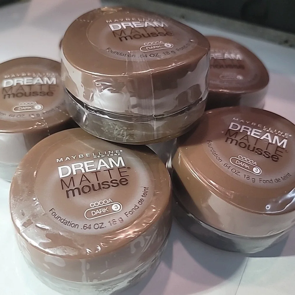 Maybelline Dream Matte Mousse Foundation COCOA Dark‎ 3 .64oz NEW SEALED